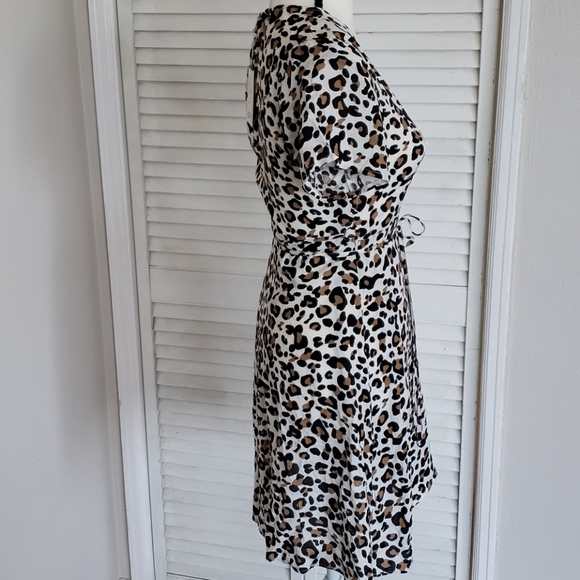 NWT Animal Print Wrap Dress, Small/Medium - Picture 4 of 11